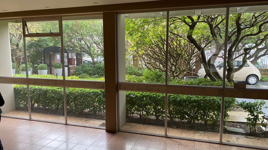 3 Bedroom Property for Sale in Sea Point Western Cape